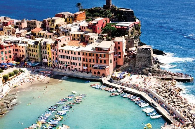 Coach Day Trip with Monterosso Boat Ride